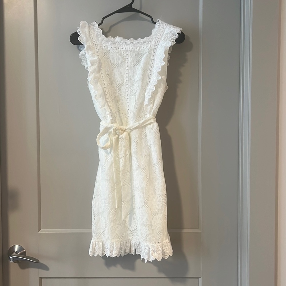 NWT a white Dress. Size XS